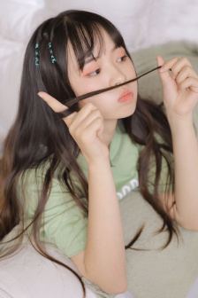 女人尿尿的视频